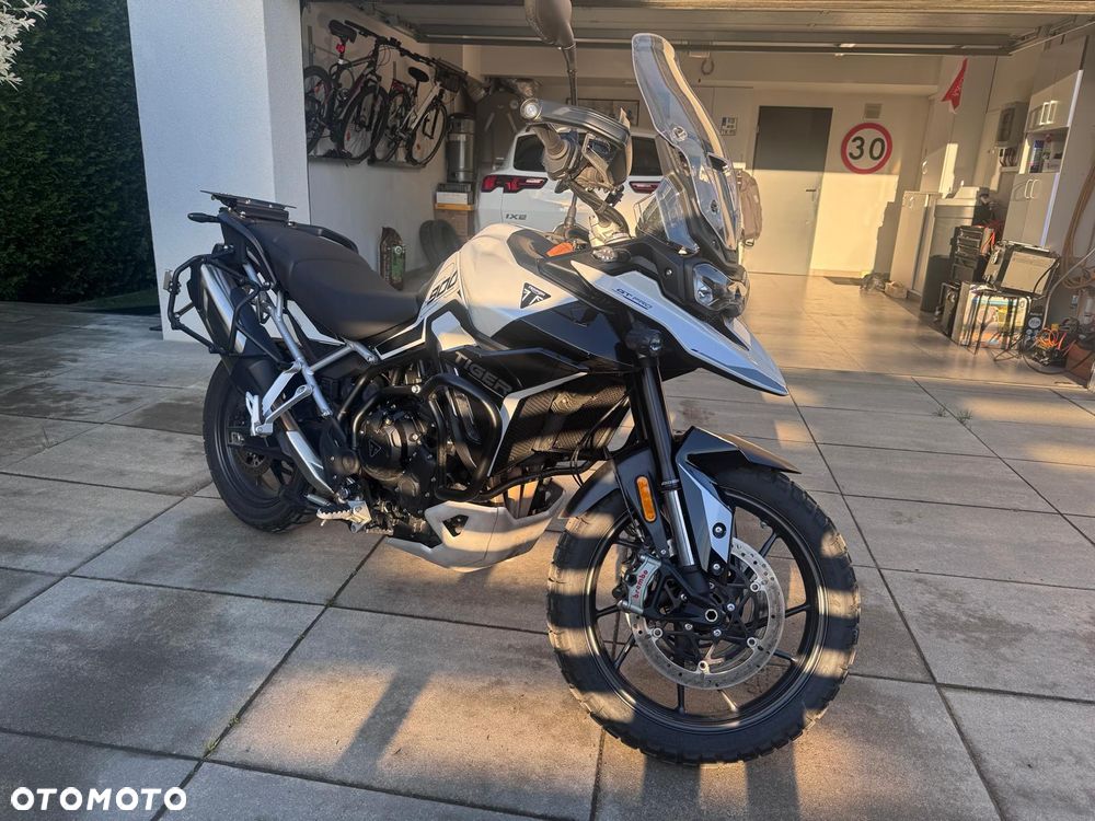 Triumph Tiger - 8