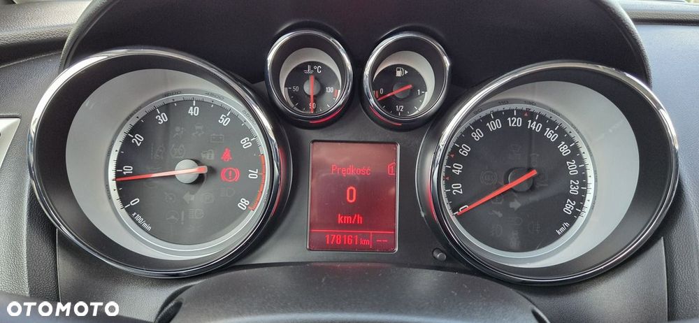 Opel Astra - 32