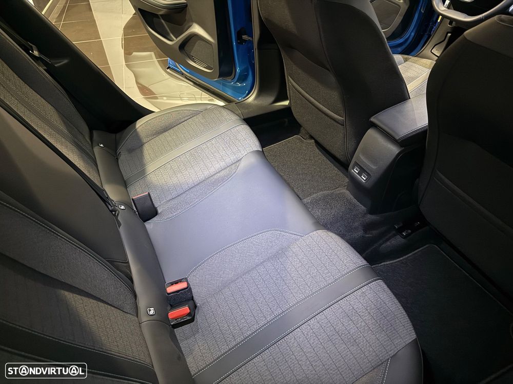 Peugeot e-2008 50 kWh Allure Pack - 25