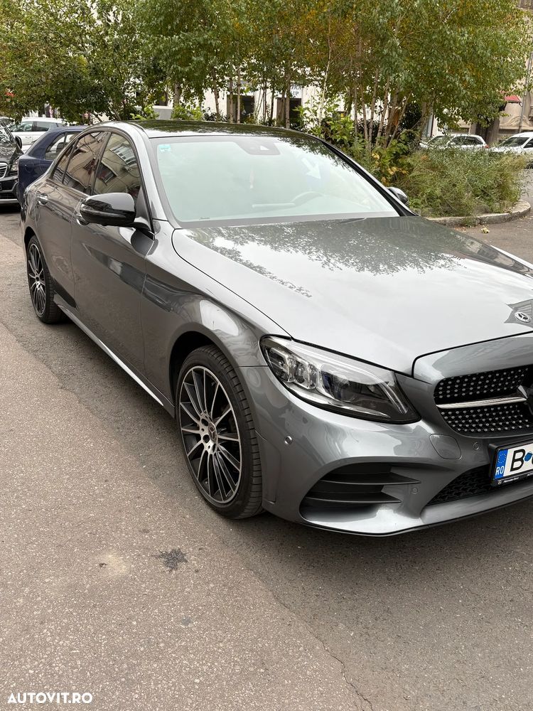 Mercedes-Benz C 300 4MATIC Aut. - 10