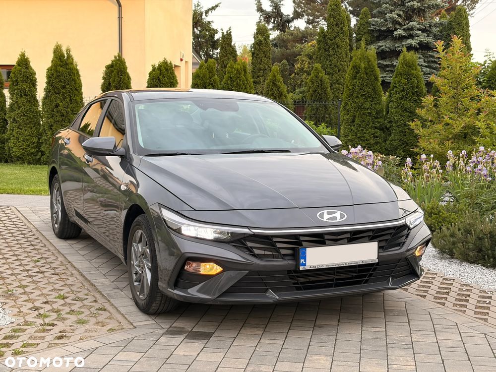 Hyundai Elantra 1.6 Modern - 2