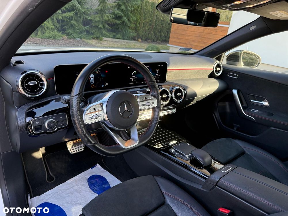 Mercedes-Benz Klasa A 200 AMG Line 7G-DCT - 5