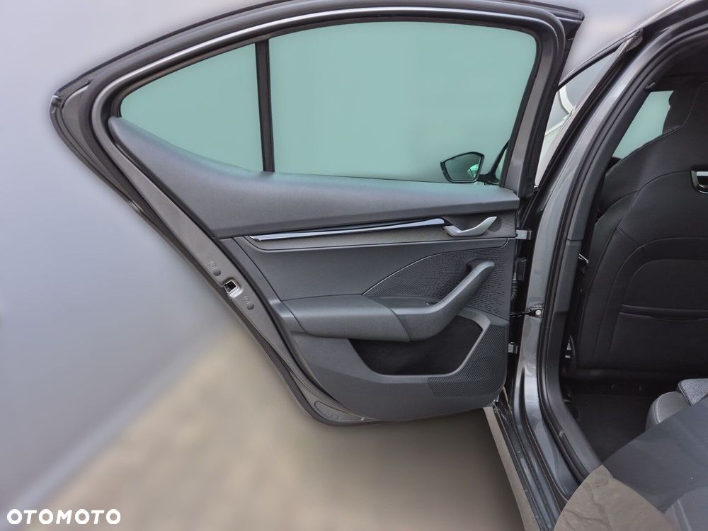 Skoda Octavia 2.0 TSI Sportline 4x4 DSG - 20