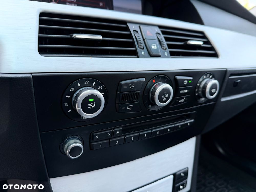 BMW Seria 5 520d Edition Lifestyle - 17
