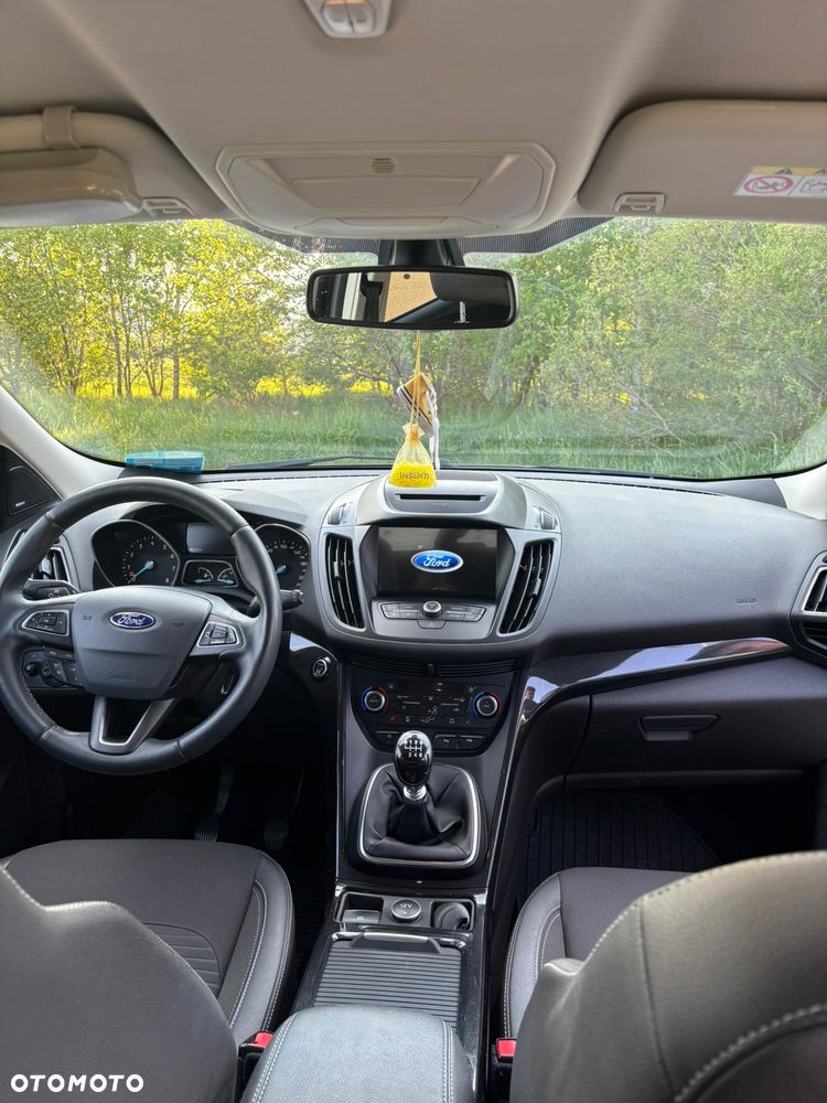 Ford Kuga 1.5 EcoBoost FWD Titanium ASS MMT6 - 11