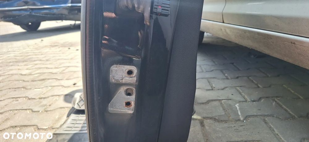 VW Golf VI HB Drzwi Tył Tylnie Prawe Kod Lakieru LC9X - 9