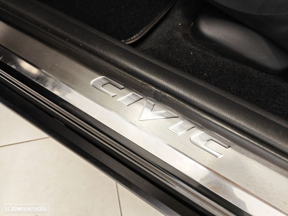 Honda Civic 1.8 Sport - 31