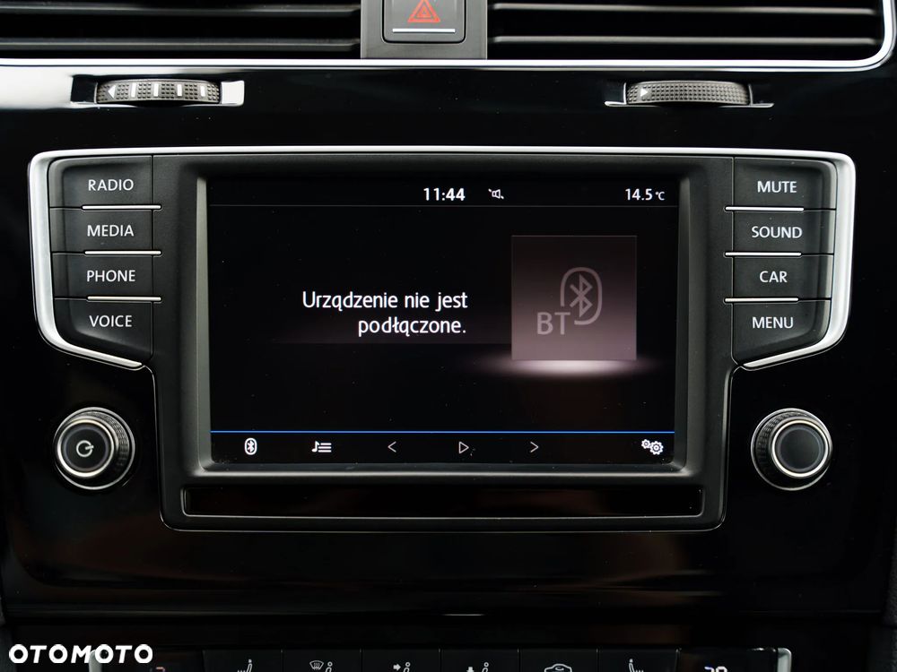 Volkswagen Golf 1.4 TSI BMT Comfortline DSG - 25