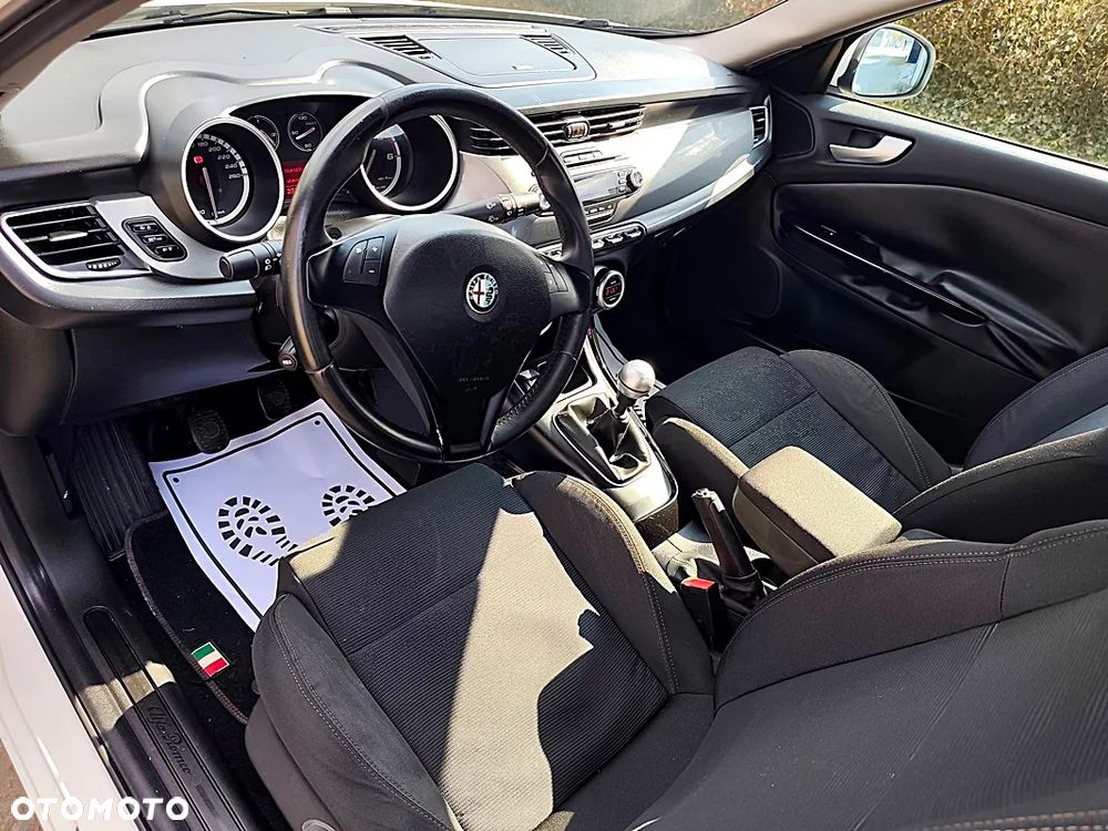 Alfa Romeo Giulietta 1.6 JTDM 16V Turismo - 8