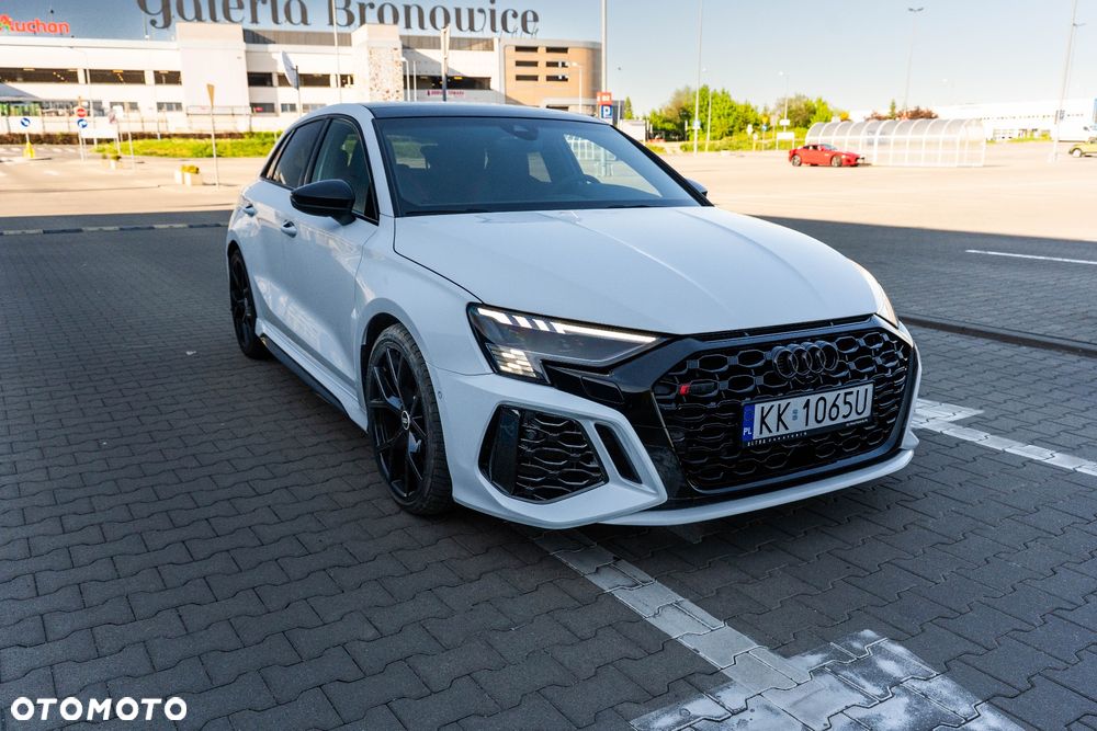 Audi RS3 Sportback - 1