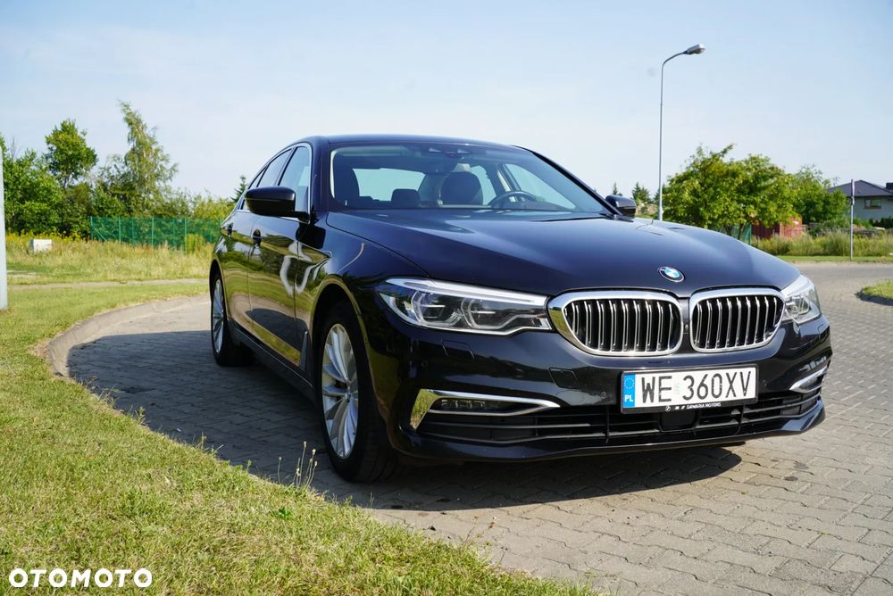 BMW Seria 5 530i xDrive Luxury Line - 3
