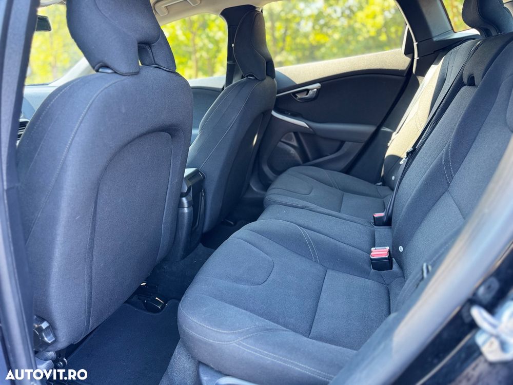 Volvo V40 - 13