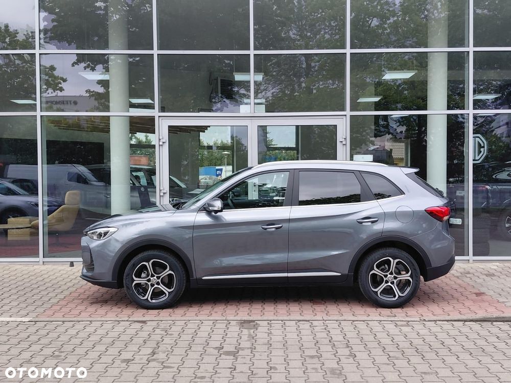 MG ZS - 3