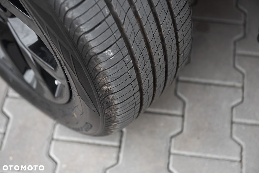 Land Rover Discovery Sport - 33