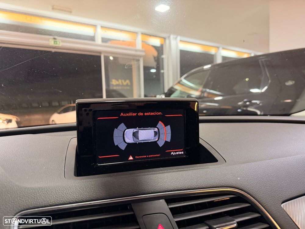 Audi Q3 2.0 TDI Design - 11