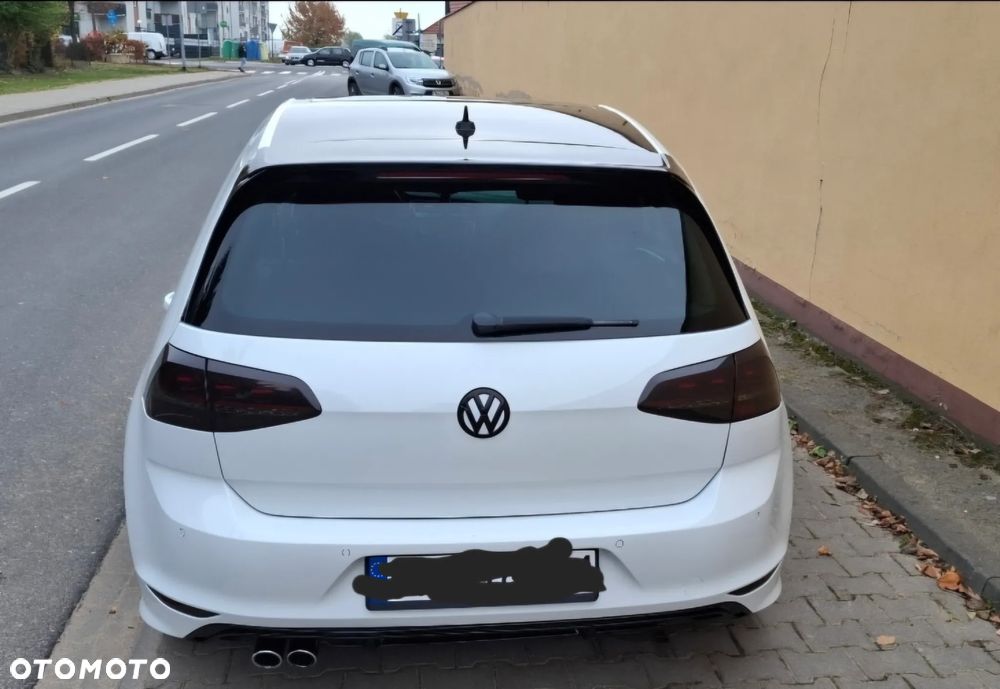Volkswagen Golf - 4