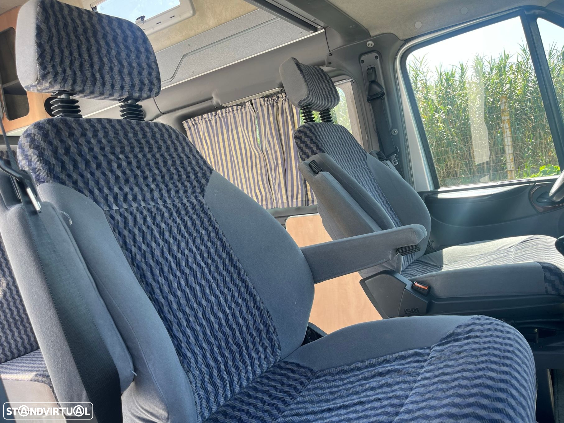 Ford Transit Outro - 12