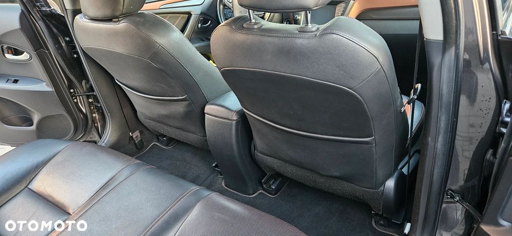 Toyota Avensis 1.8 Prestige MS - 22
