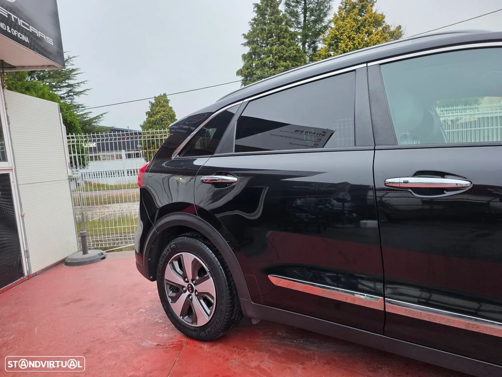Kia Niro 1.6 GDI PHEV 2WD Aut. Edition 7 - 4