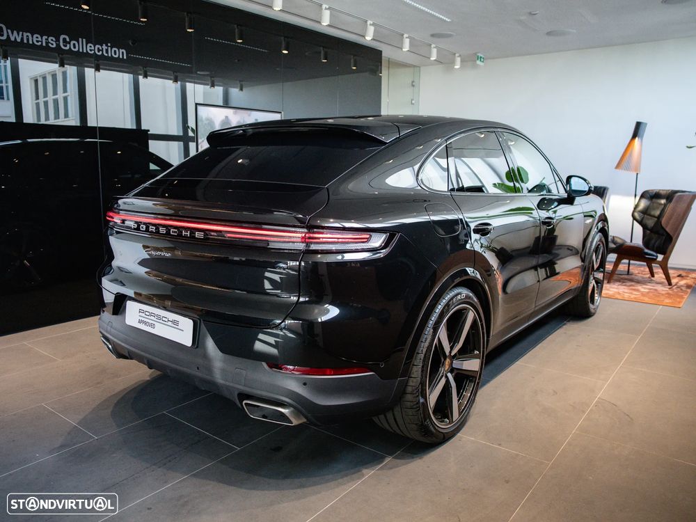 Porsche Cayenne Coupé E-Hybrid - 13