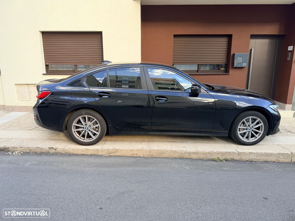 BMW 330 - 12