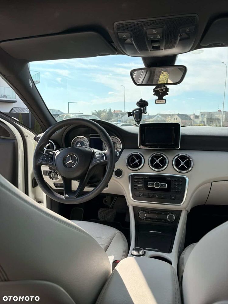 Mercedes-Benz Klasa A 180 CDI (BlueEFFICIENCY) 7G-DCT - 2