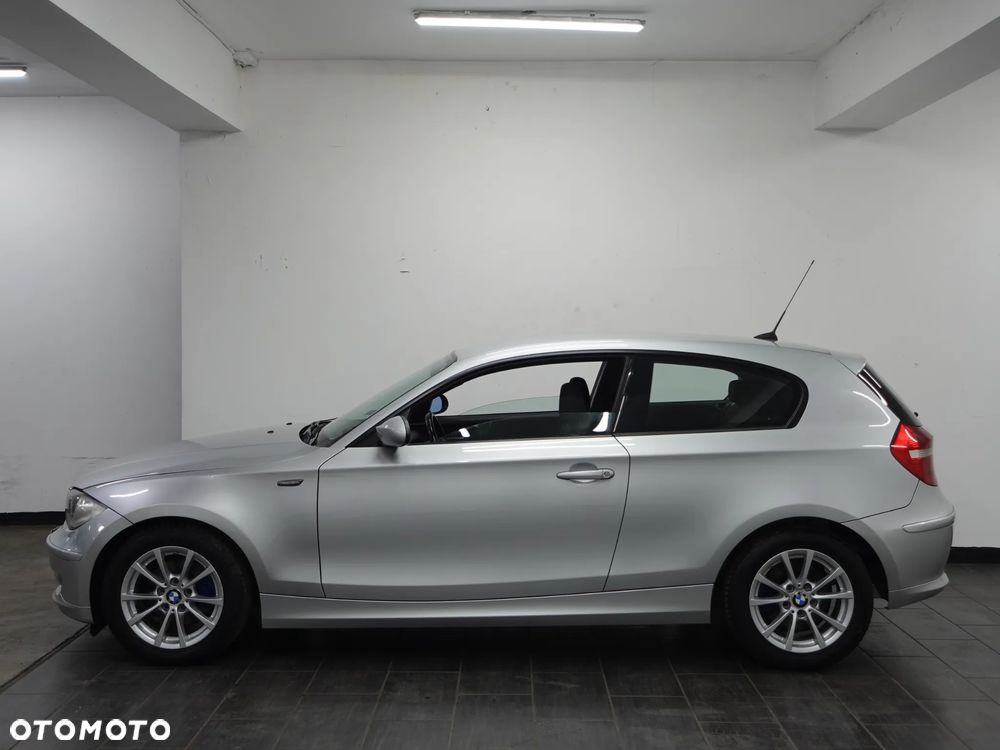 BMW Seria 1 118i - 4