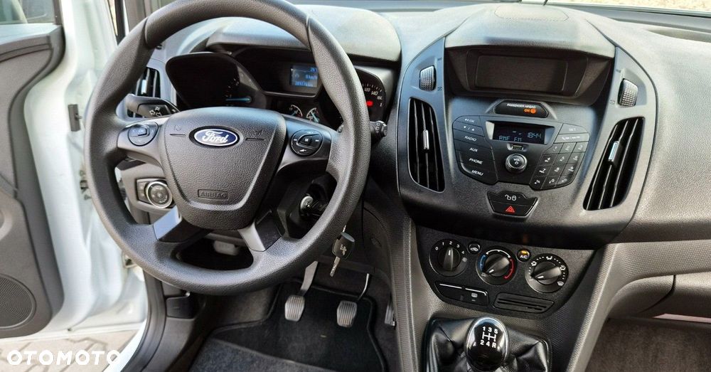 Ford Transit Connect - 36