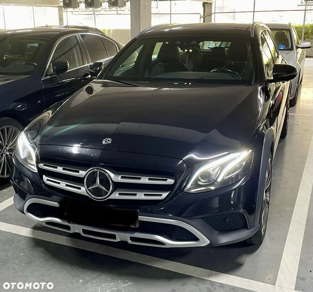 Mercedes-Benz Klasa E 220 d 4-Matic All-Terrain - 3