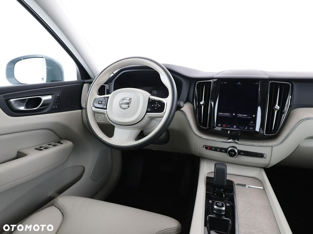 Volvo XC 60 T6 AWD Recharge Core - 18