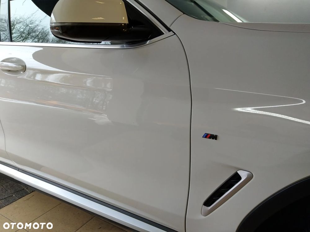 BMW X4 xDrive20d xLine sport - 12