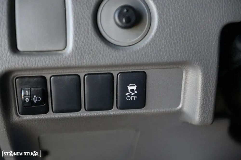 Mitsubishi L200 - 29