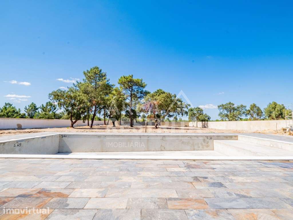 FANTASTICA MORADIA T5 COM PISCINA EM LOTE DE 5239M2 EM VILA AMELIA ... - Grande imagem: 5/60