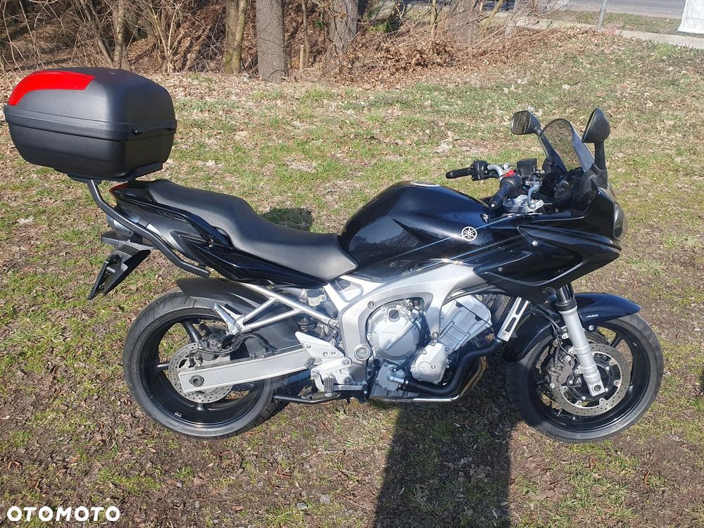 Yamaha FZ6 - 1