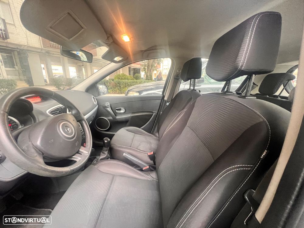 Renault Clio 1.5 dCi Dynamique S - 4
