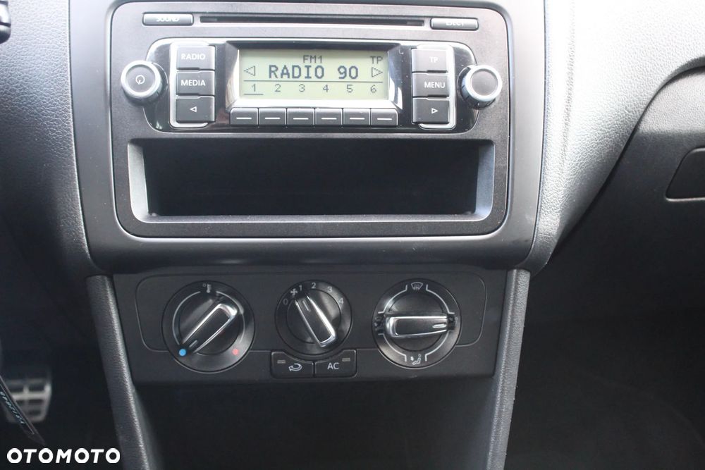 Volkswagen Polo - 24