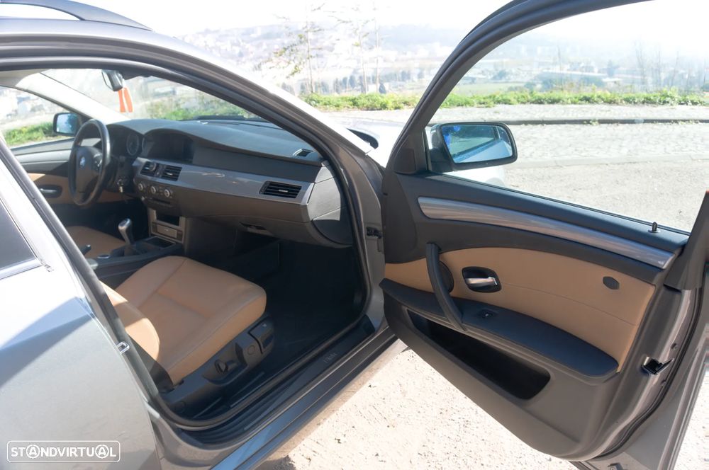 BMW 520 d Touring - 25