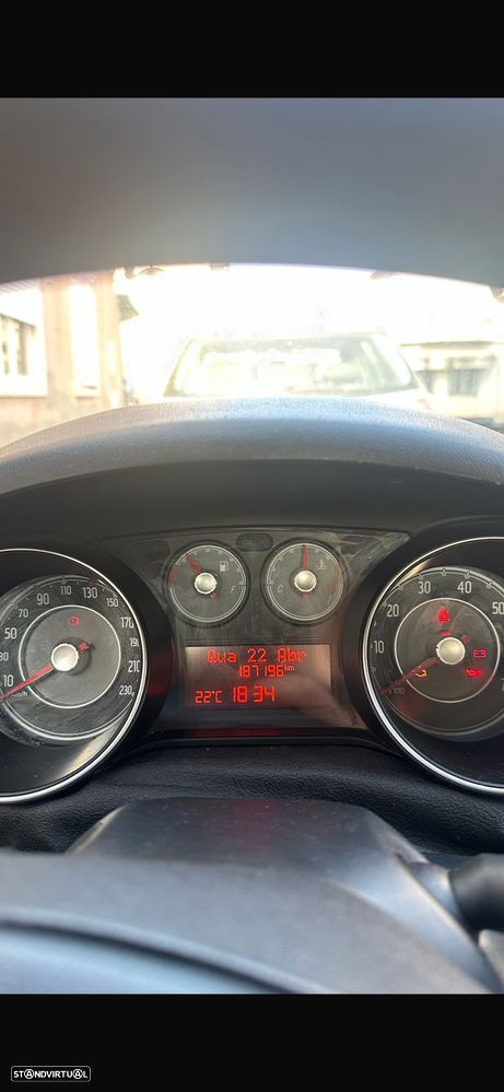 Fiat Punto 1.3 M-Jet Easy S&S - 4