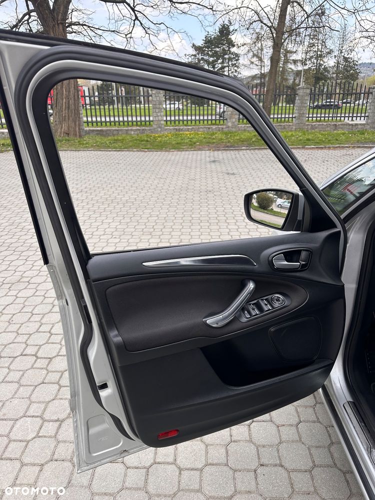Ford S-Max 2.0 TDCi DPF Champions Edition - 14