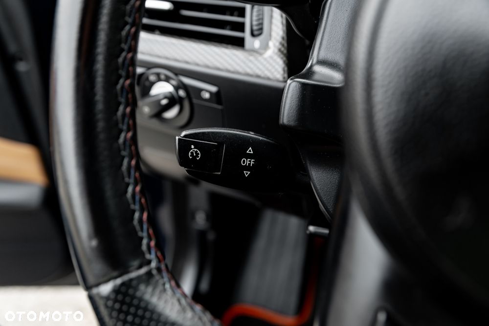 BMW Seria 5 525i xDrive - 27