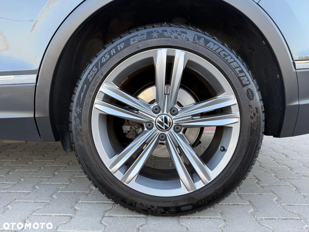 Volkswagen Tiguan 2.0 TDI SCR 4MotION DSG Elegance - 33