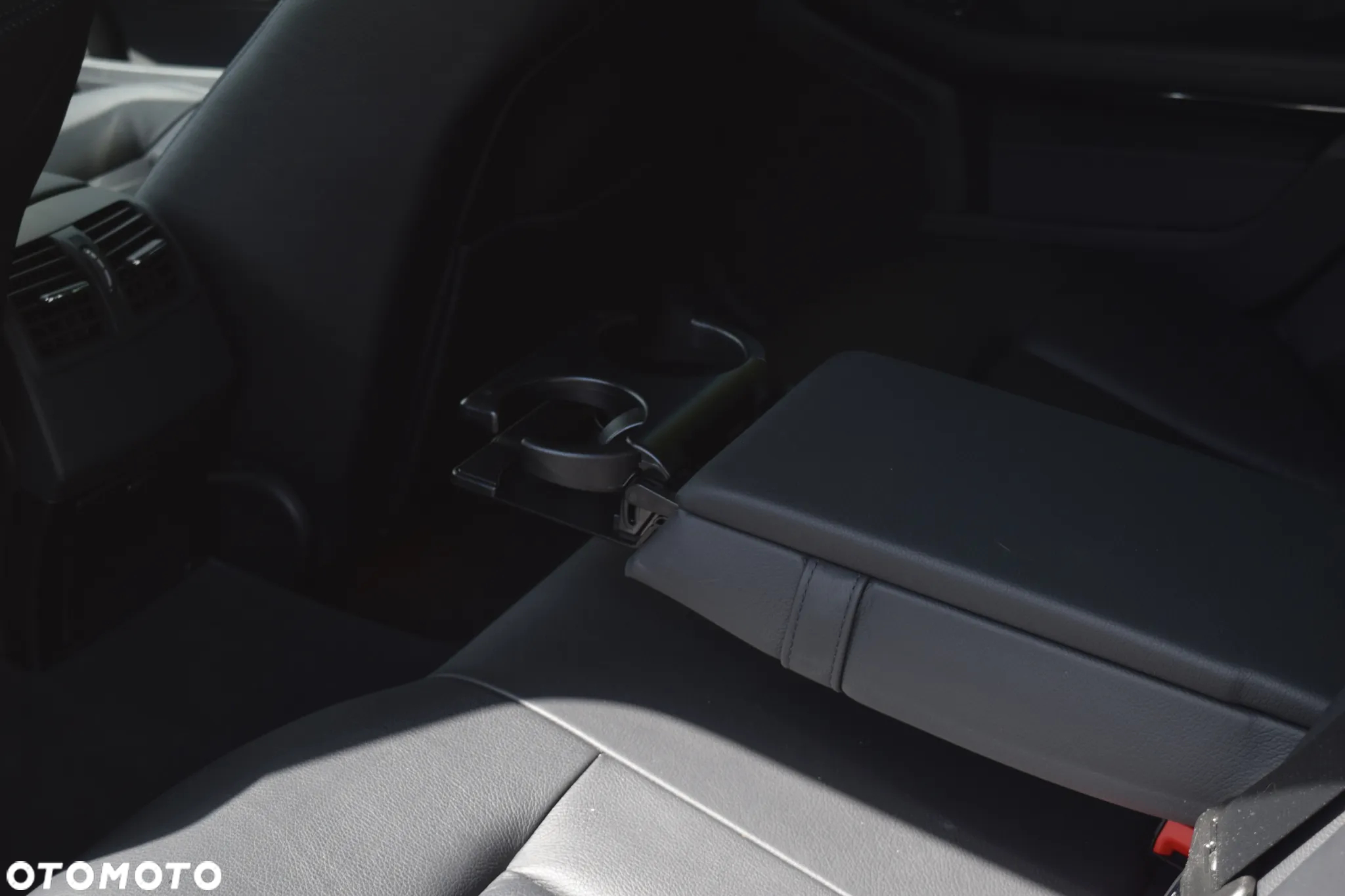 Mercedes-Benz Klasa E 350 4-Matic Avantgarde - 33