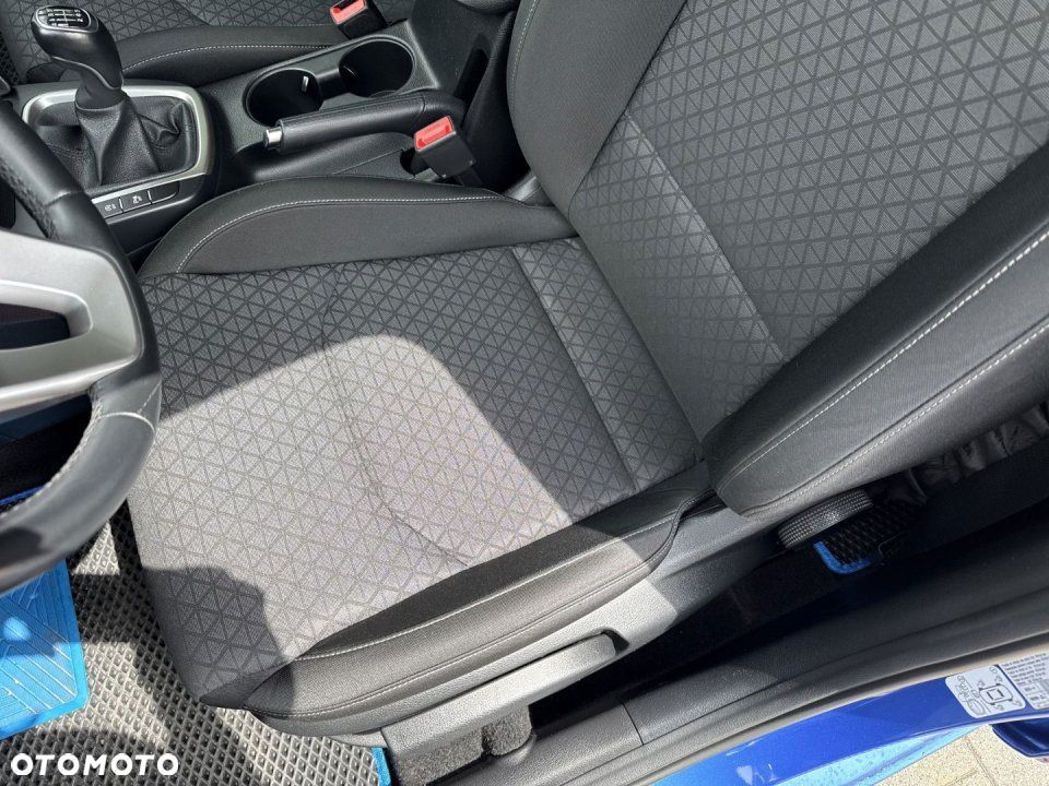Kia Ceed - 21