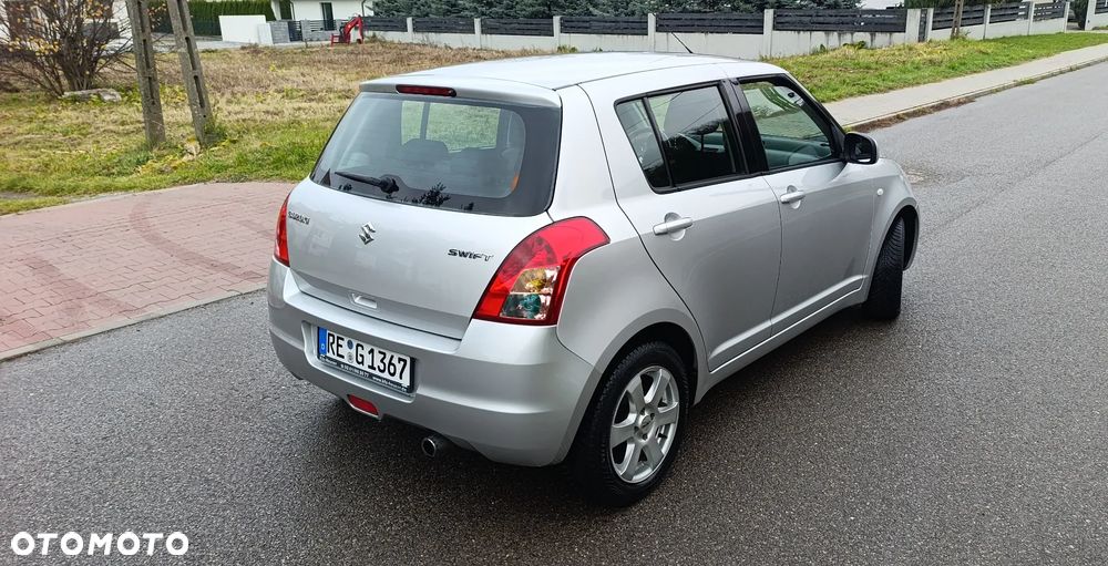 Suzuki Swift - 9