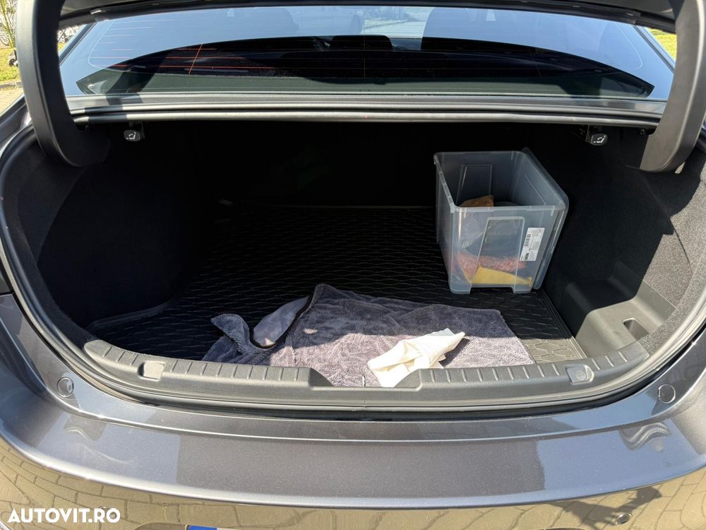 Mazda 3 e-Skyactiv G122 MHEV Plus - 10