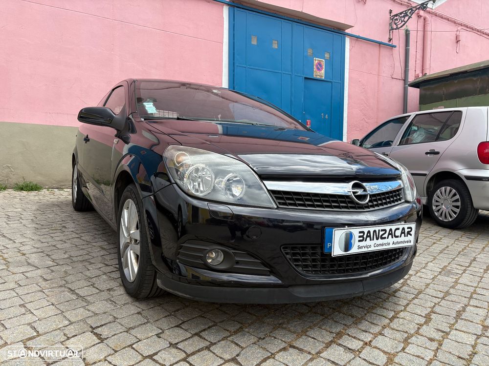 Opel Astra GTC 1.3 CDTI - 12