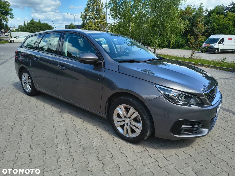 Peugeot 308 - 1