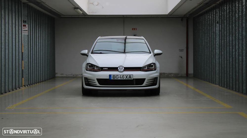 VW Golf GTI Performance BlueMotion - 46