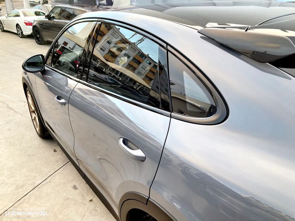 Porsche Cayenne Coupé Turbo - 60