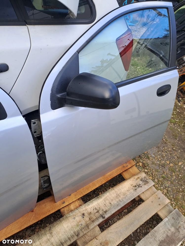 Chevrolet Aveo T250 HB 5D drzwi klapa bagażnika zderzak kod lakieru 92U - 4